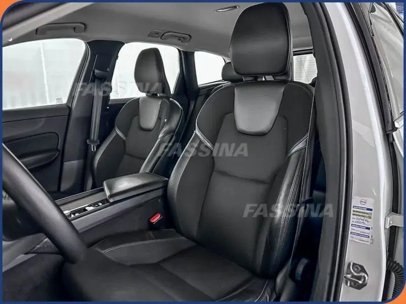 Volvo XC60 usata a Milano (8)