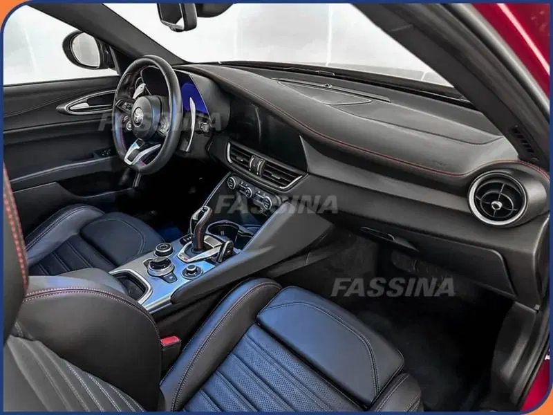Alfa Romeo Giulia usata a Milano (13)