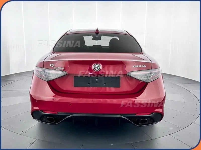 Alfa Romeo Giulia usata a Milano (5)