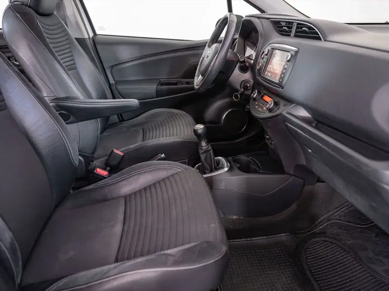 Toyota Yaris usata a Foggia (7)