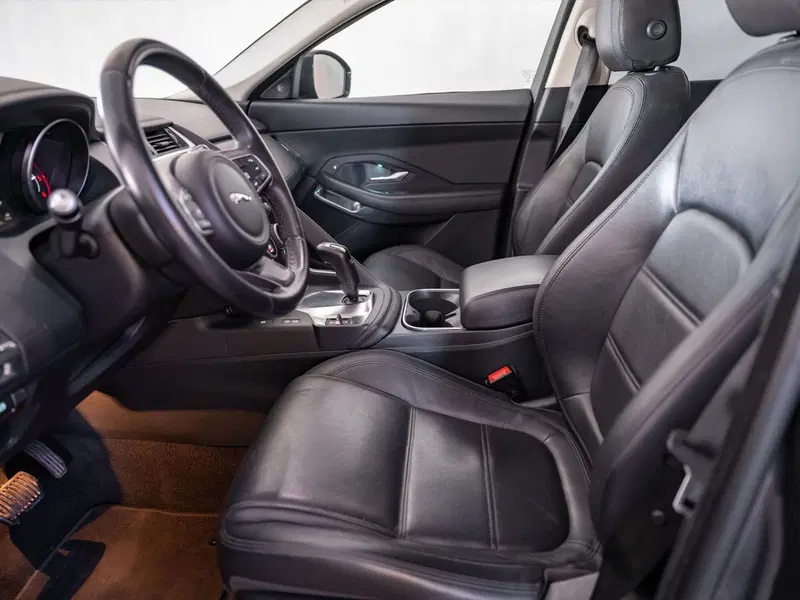 Jaguar E-Pace usata a Foggia (11)