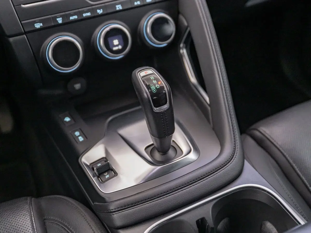 Jaguar E-Pace usata a Foggia (17)