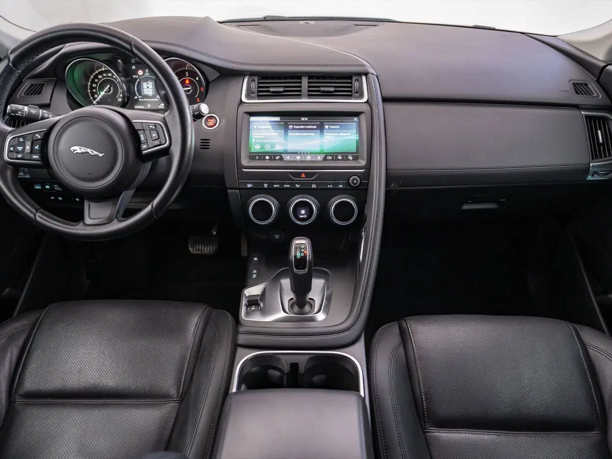 Jaguar E-Pace usata a Foggia (8)
