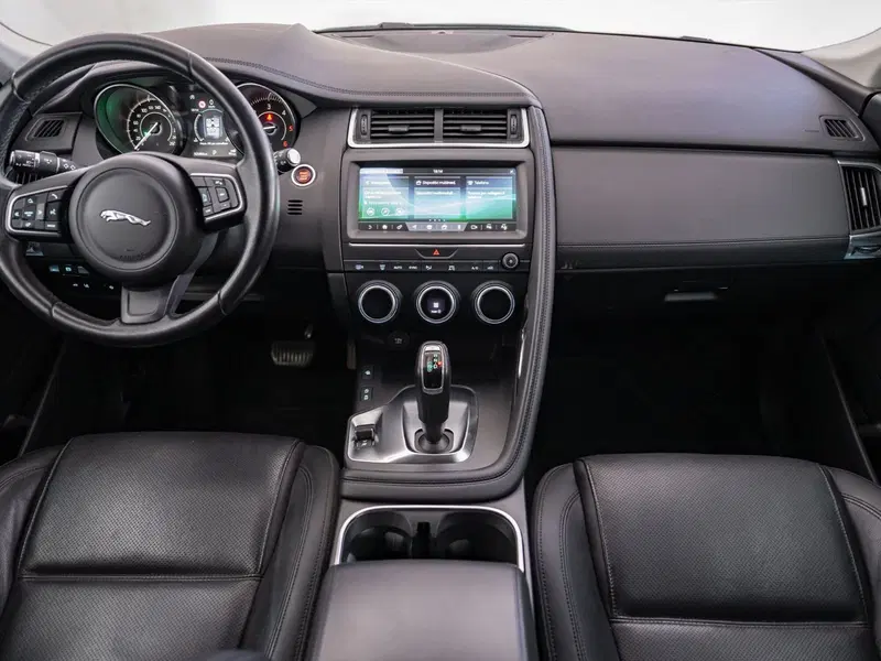 Jaguar E-Pace usata a Foggia (8)
