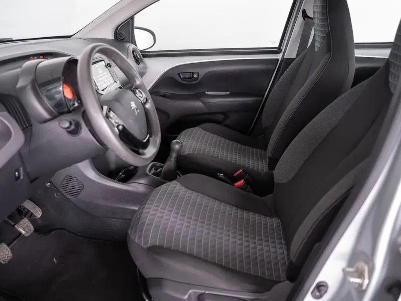Peugeot 108 usata a Foggia (11)