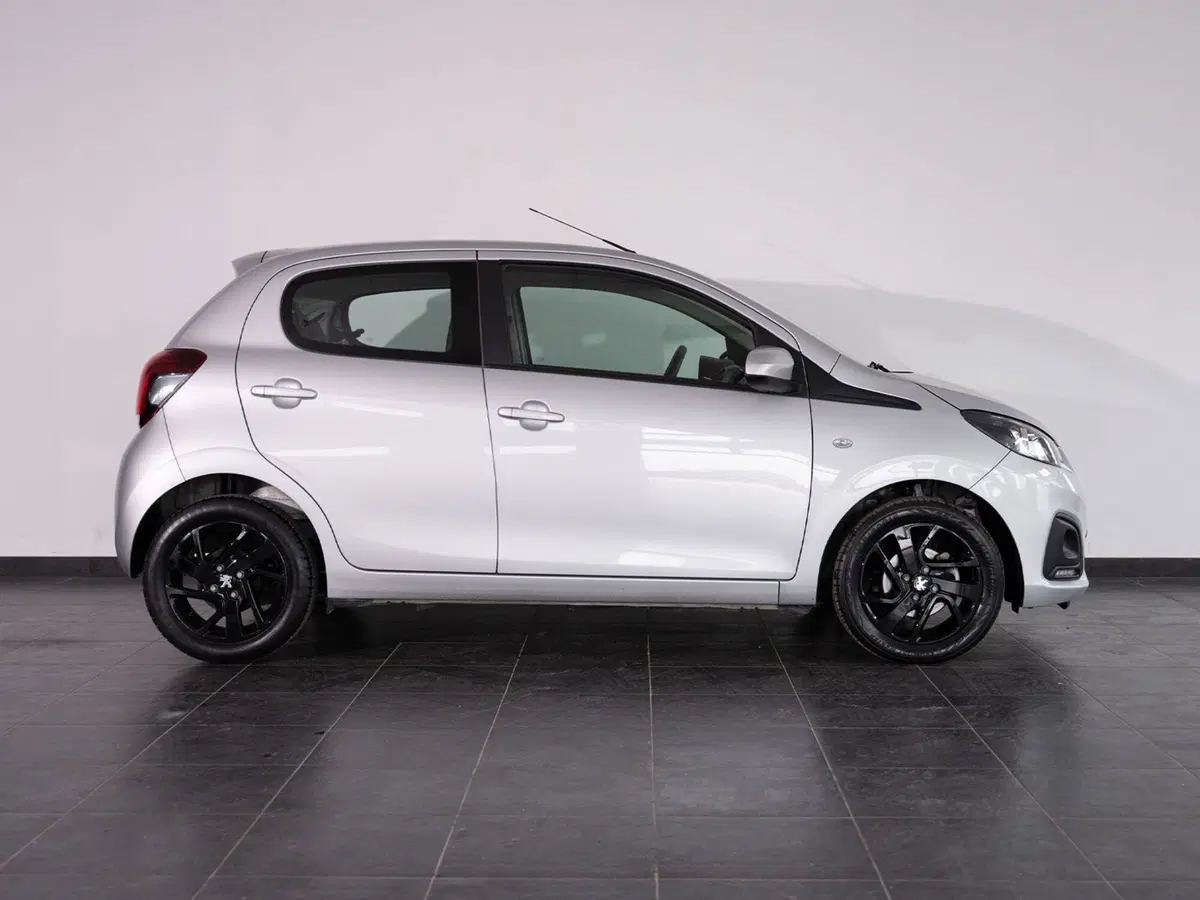 Peugeot 108 usata a Foggia (13)