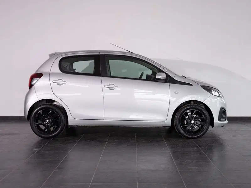 Peugeot 108 usata a Foggia (13)