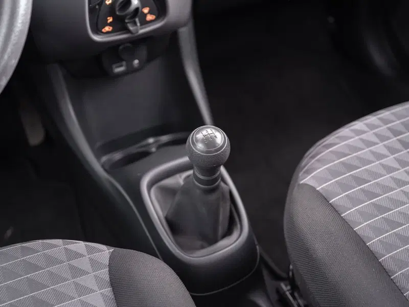 Peugeot 108 usata a Foggia (16)