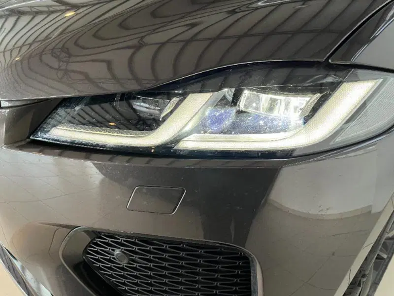 Jaguar F-Pace usata a Venezia (16)