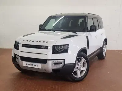 Land Rover Defender 110 3.0D I6 300 CV AWD Auto X-Dynamic SE del 2024 usata a Brescia