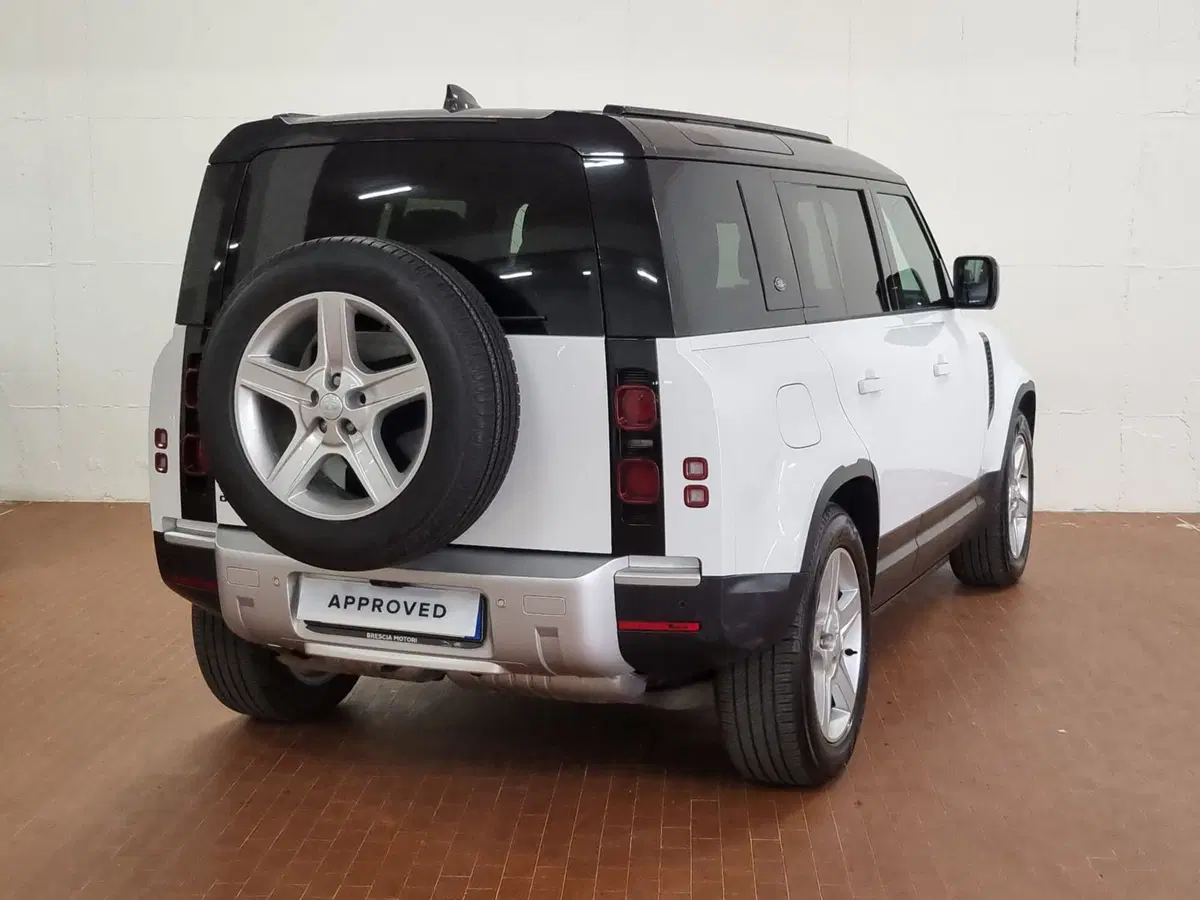 Land Rover Defender usata a Brescia (2)
