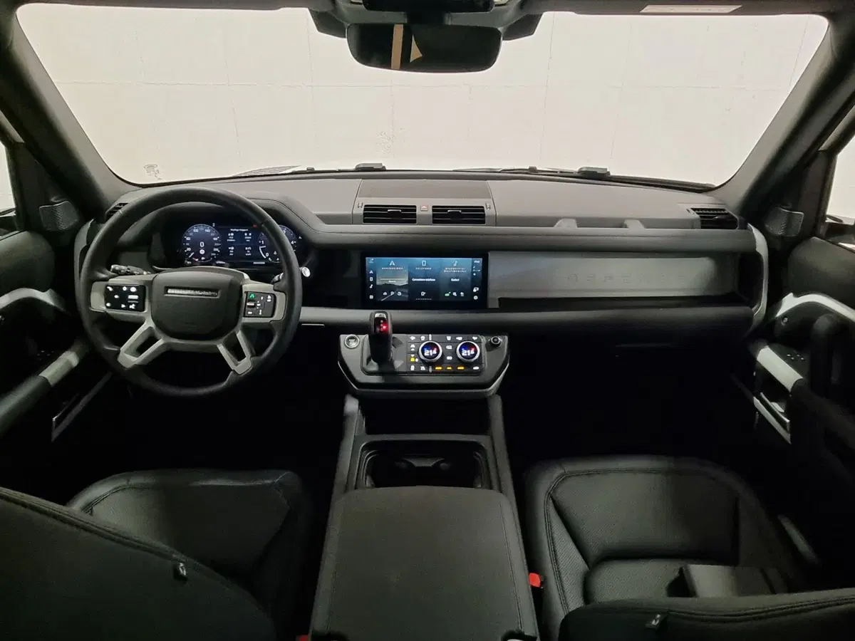 Land Rover Defender usata a Brescia (4)