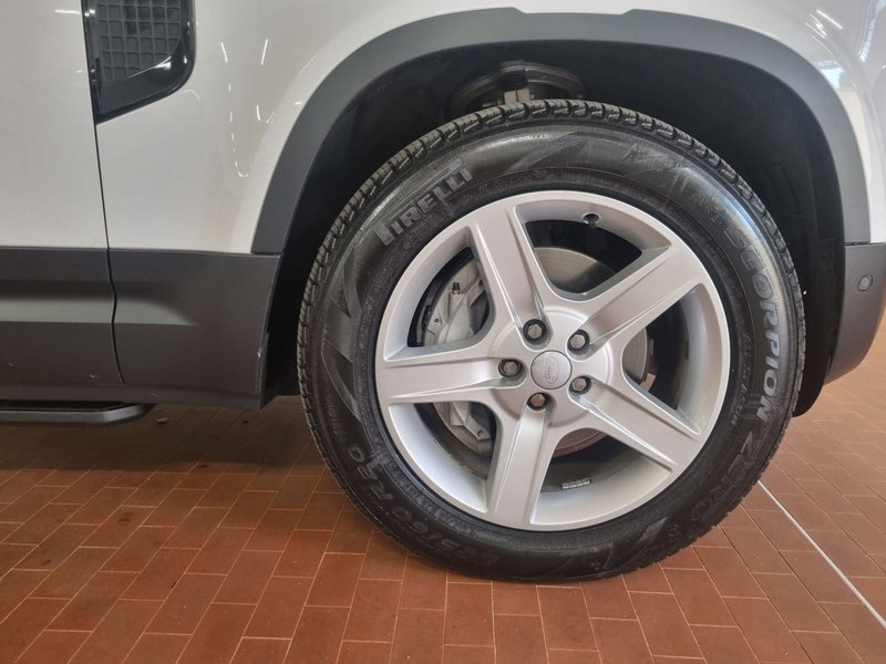 Land Rover Defender usata a Brescia (9)