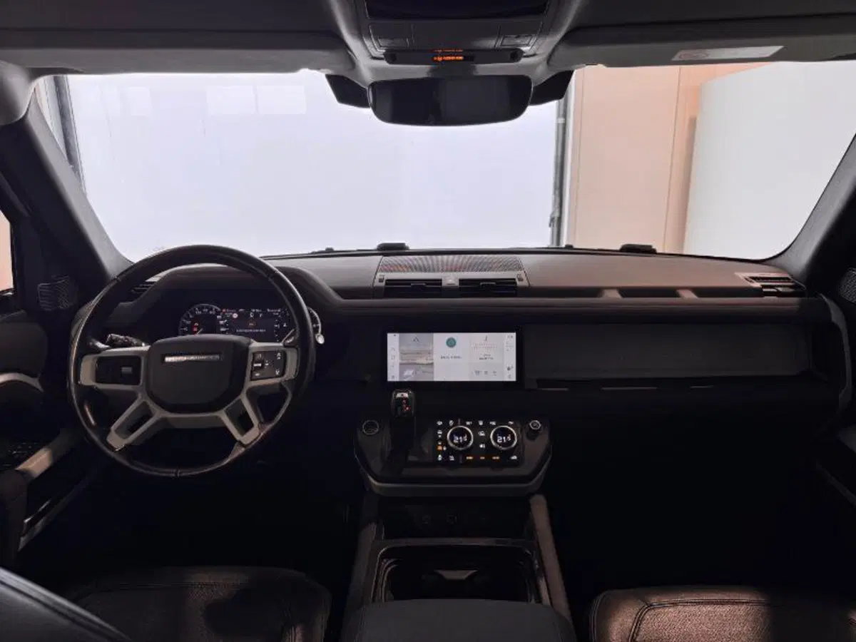Land Rover Defender usata a Venezia (10)