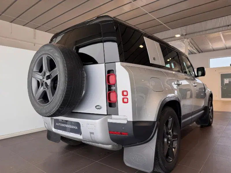 Land Rover Defender usata a Venezia (16)