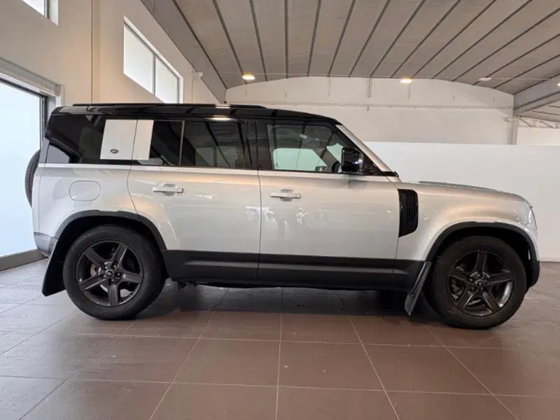 Land Rover Defender usata a Venezia (17)