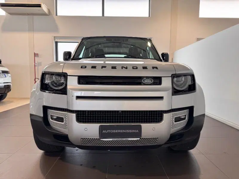 Land Rover Defender usata a Venezia (19)