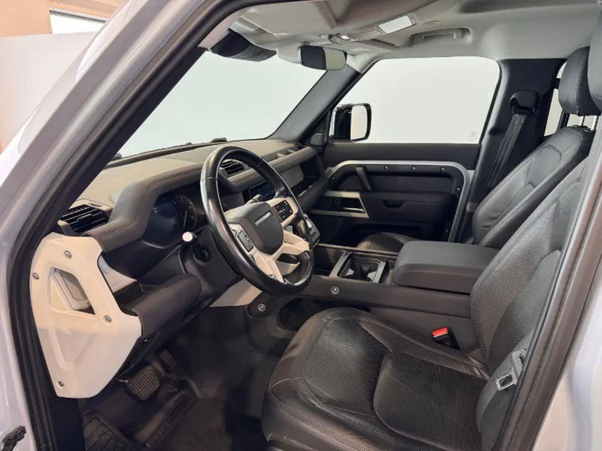 Land Rover Defender usata a Venezia (7)