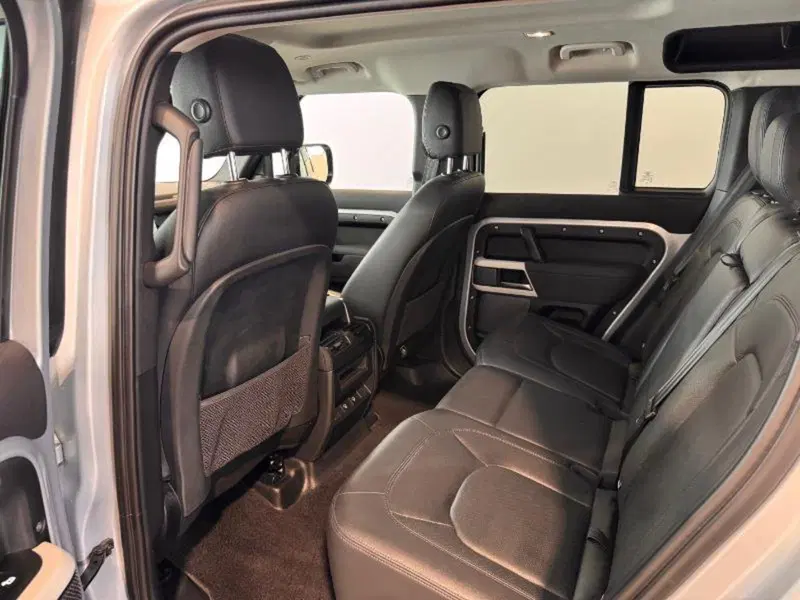 Land Rover Defender usata a Venezia (8)