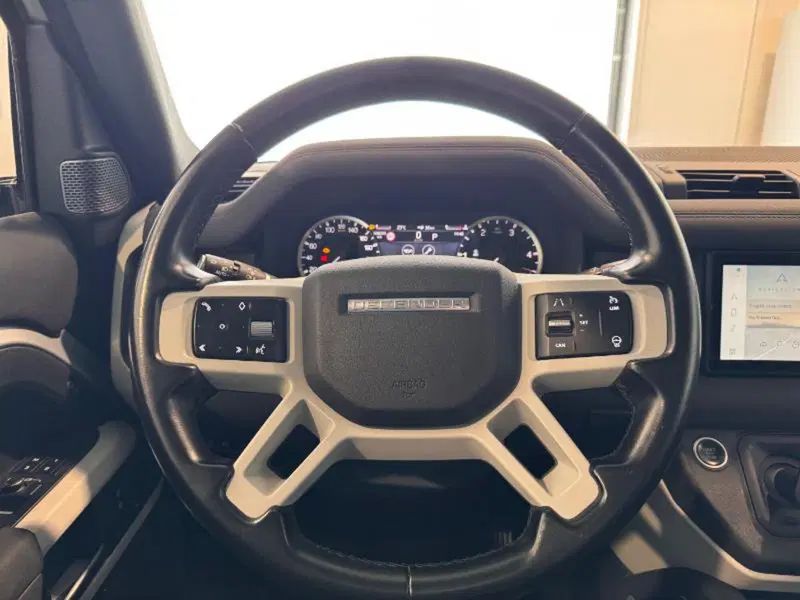 Land Rover Defender usata a Venezia (9)