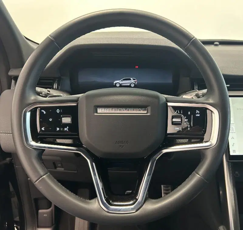 Land Rover Discovery Sport usata a Venezia (13)