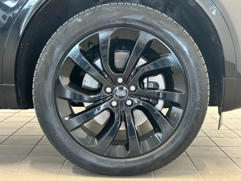 Land Rover Discovery Sport usata a Venezia (17)