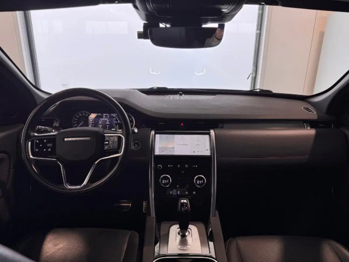 Land Rover Discovery Sport usata a Venezia (14)