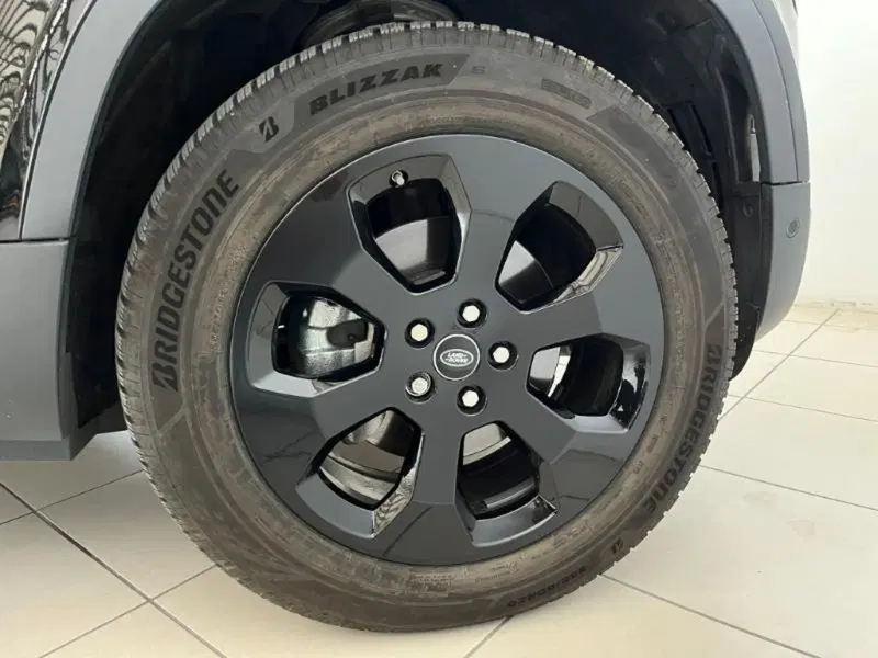 Land Rover Defender usata a Venezia (18)