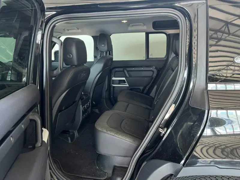 Land Rover Defender usata a Venezia (3)
