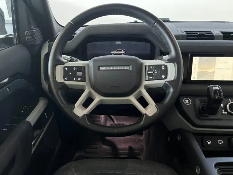 Land Rover Defender usata a Venezia (4)