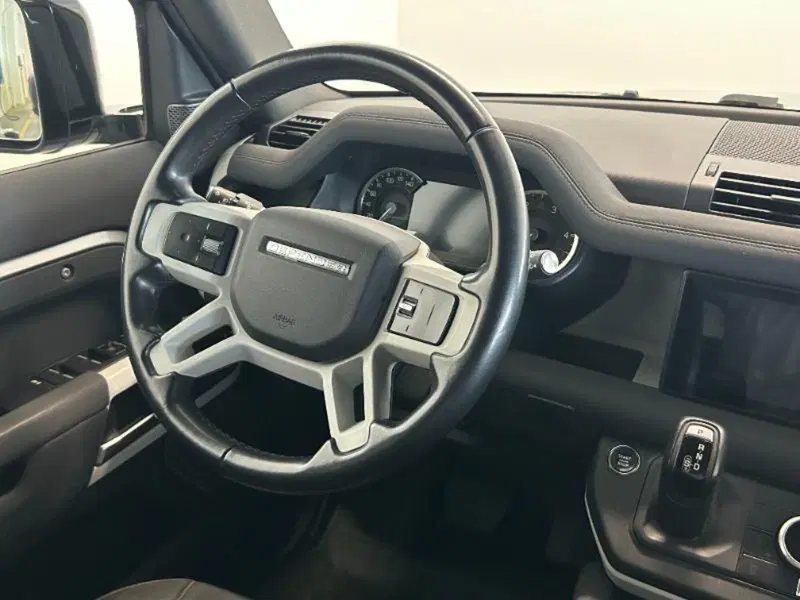 Land Rover Defender usata a Venezia (11)