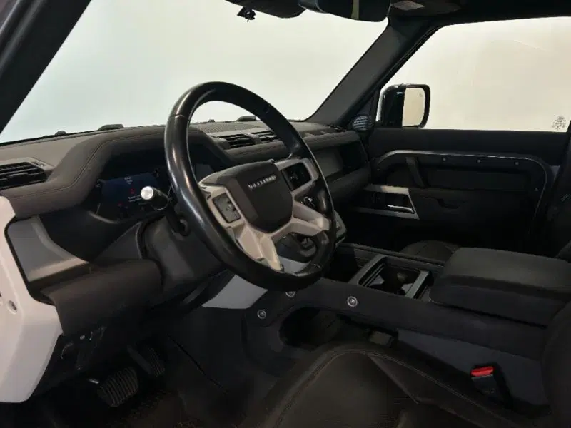 Land Rover Defender usata a Venezia (12)