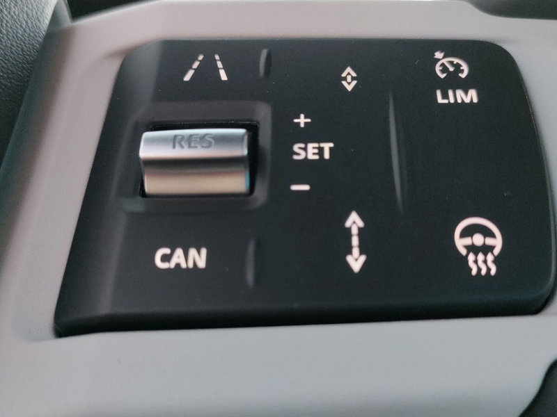 Land Rover Defender usata a Lecco (14)