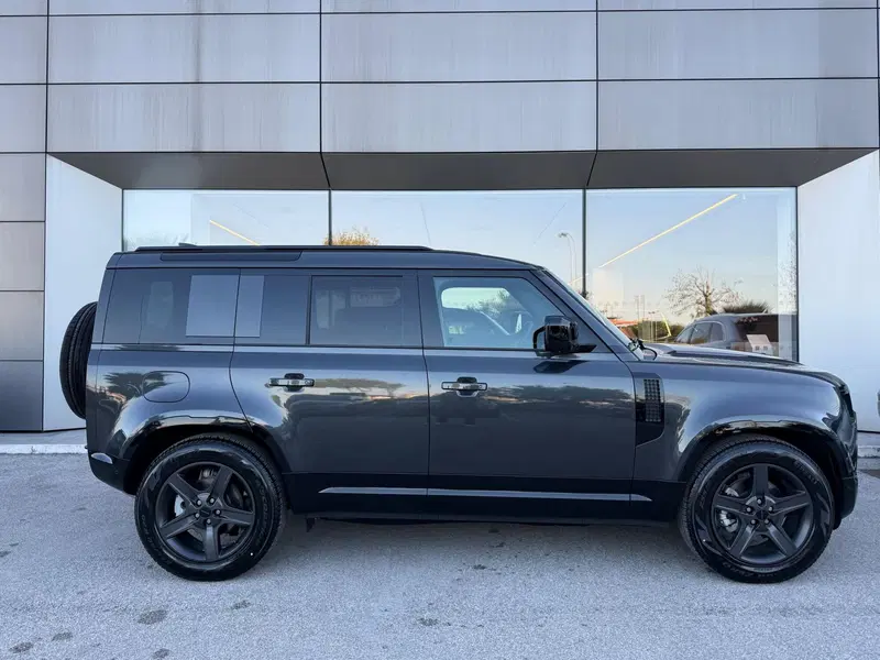 Land Rover Defender usata a Ascoli Piceno (6)