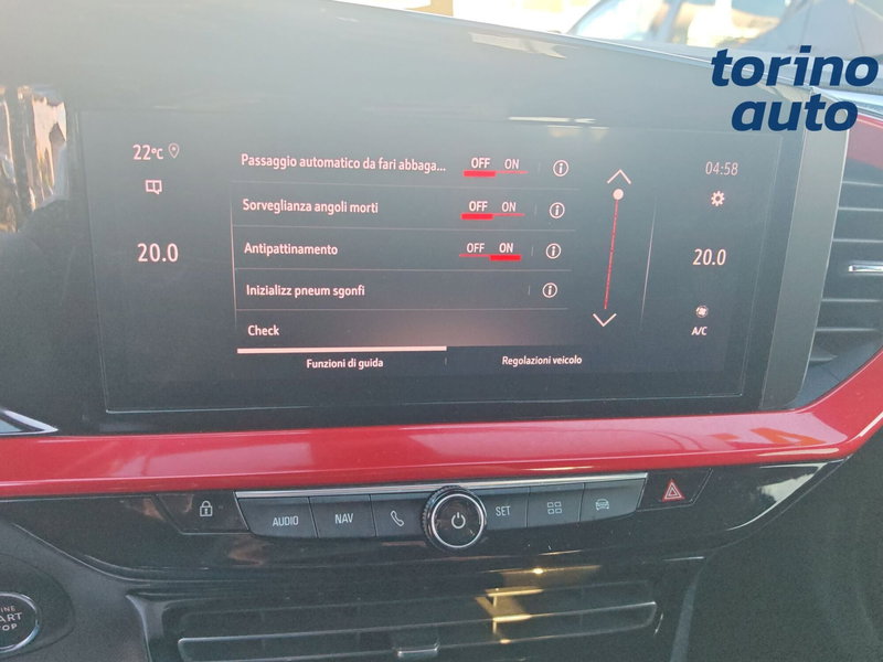 Opel Mokka usata a Torino (12)