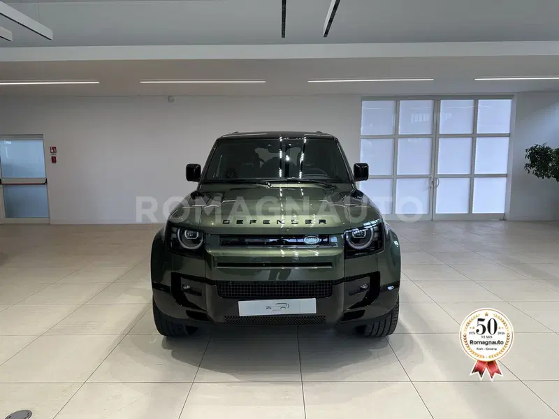 Land Rover Defender nuova a Forlì-Cesena (2)
