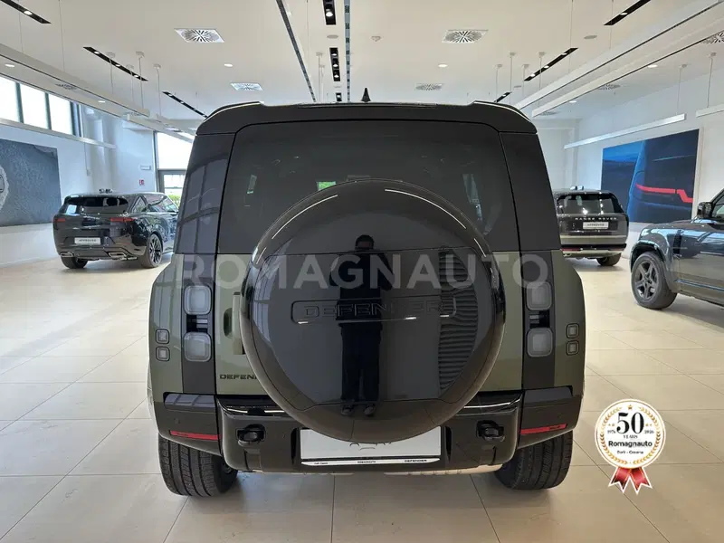 Land Rover Defender nuova a Forlì-Cesena (5)