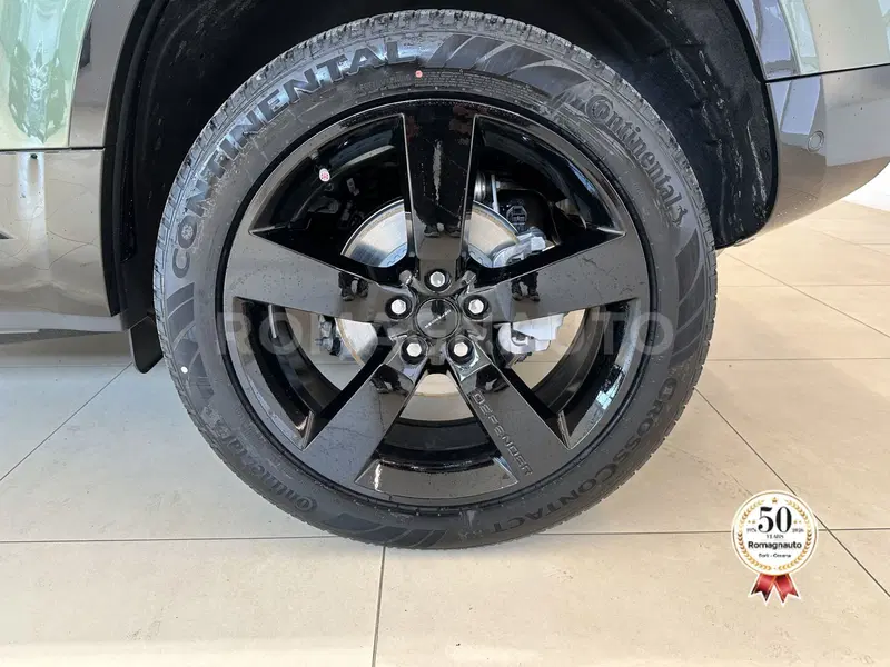 Land Rover Defender nuova a Forlì-Cesena (7)