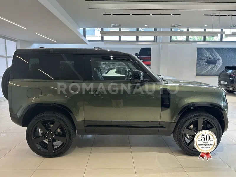 Land Rover Defender nuova a Forlì-Cesena (4)