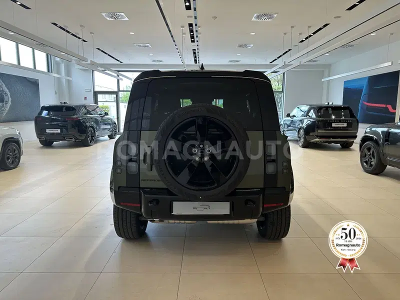 Land Rover Defender nuova a Forlì-Cesena (6)