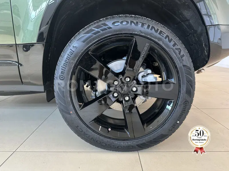 Land Rover Defender nuova a Forlì-Cesena (9)