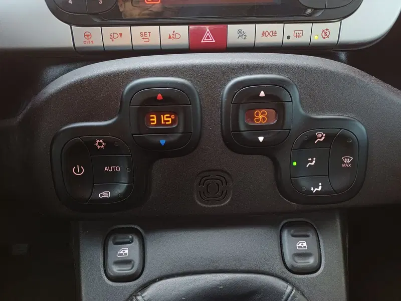 Fiat Panda Cross usata a Modena (16)