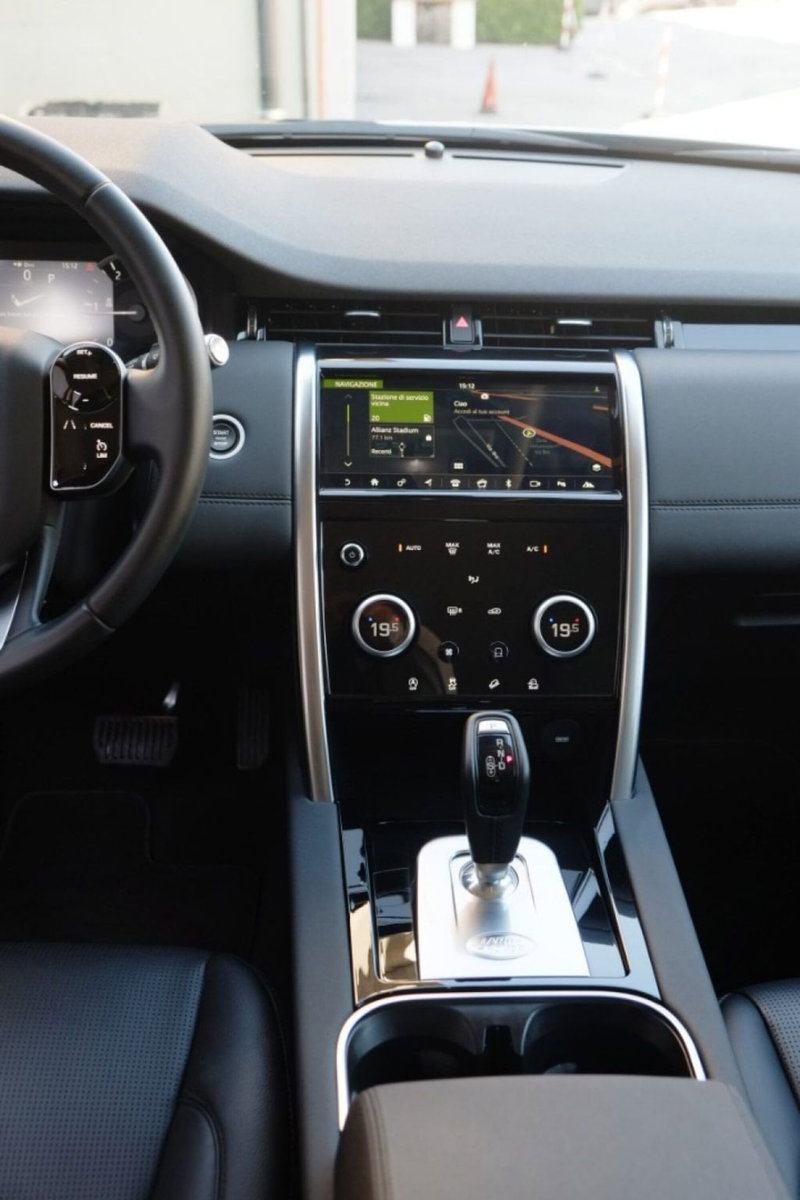 Land Rover Discovery Sport usata a Cuneo (15)