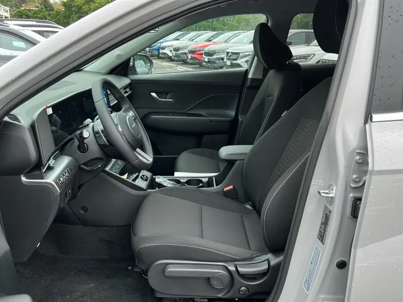 Hyundai Kona nuova a Roma (13)