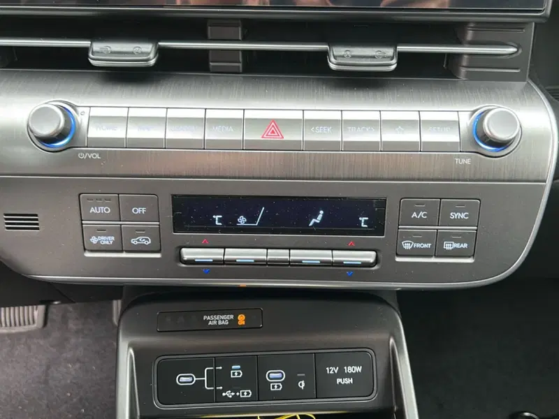 Hyundai Kona nuova a Roma (18)
