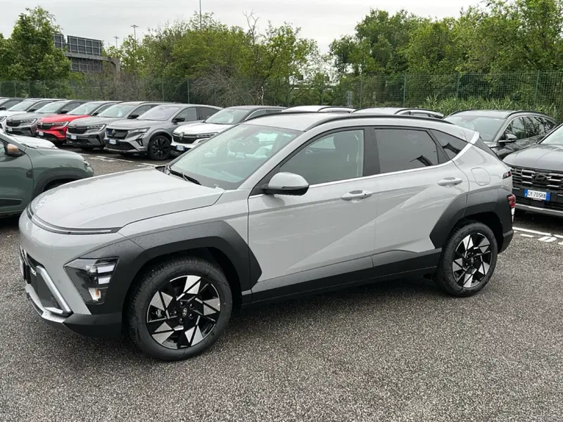 Hyundai Kona nuova a Roma (8)