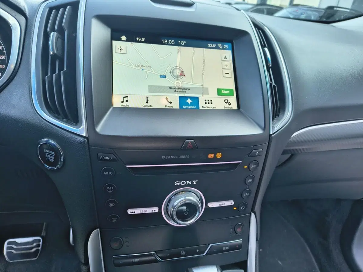 Ford Edge usata a Padova (11)