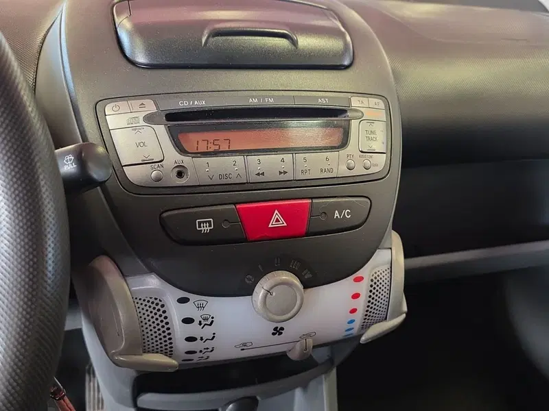 Toyota Aygo usata a Messina (10)