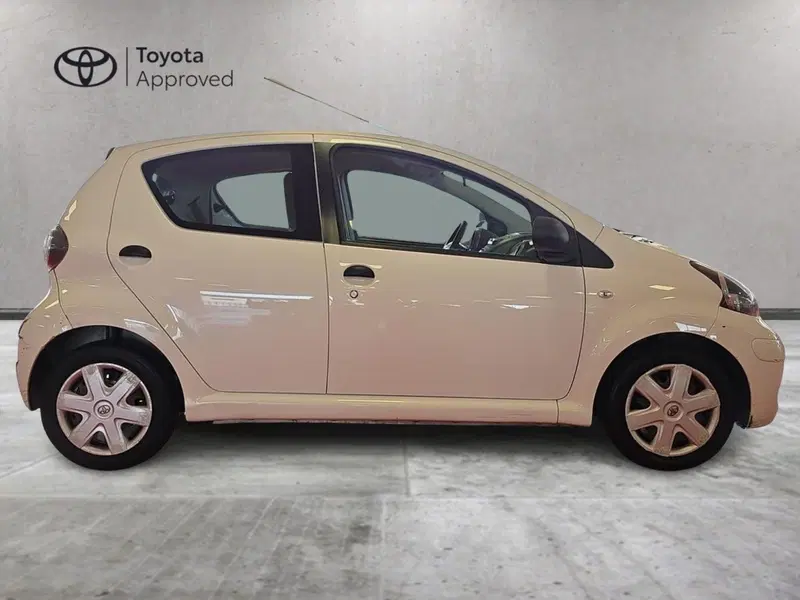 Toyota Aygo usata a Messina (4)