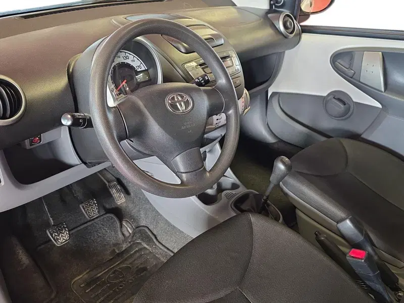 Toyota Aygo usata a Messina (7)